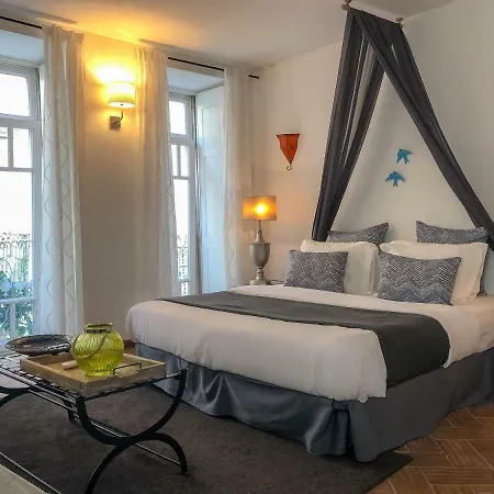 Apartment Cabreira Suites | Historical Centre *